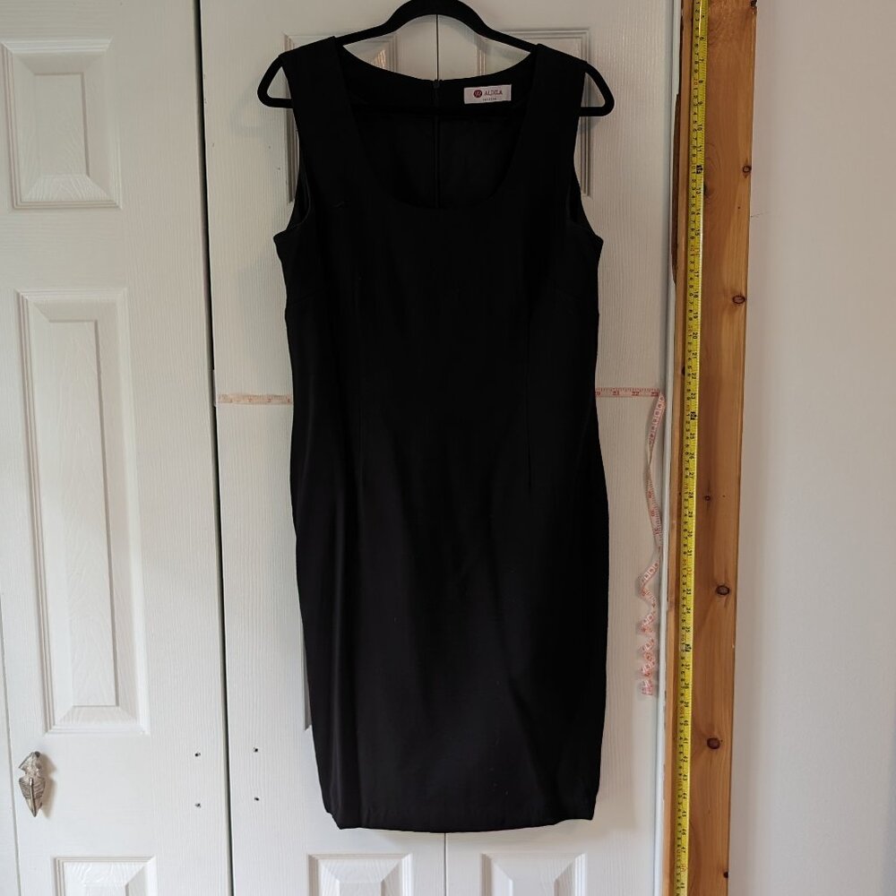 Black fitted dress LBD 12